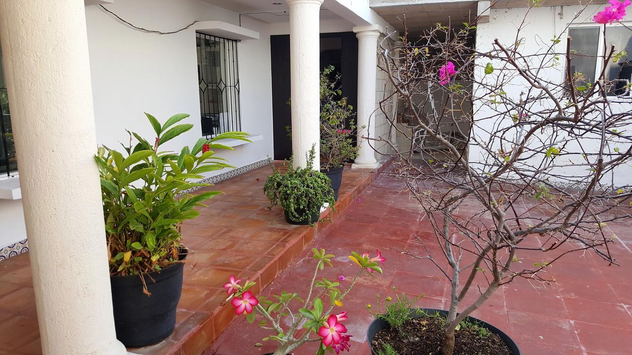 Suites Rosas Cancún Exteriör bild